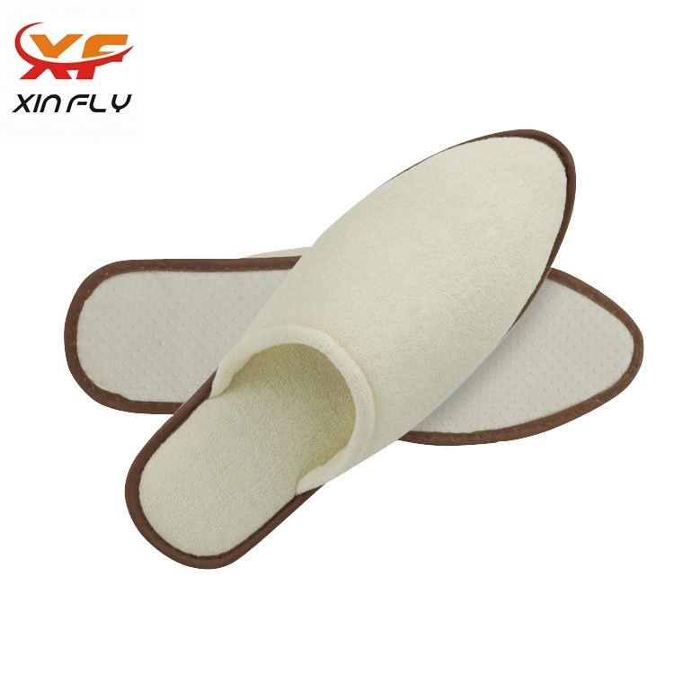 Luxury Closed toe unisex hotel slipper for woman