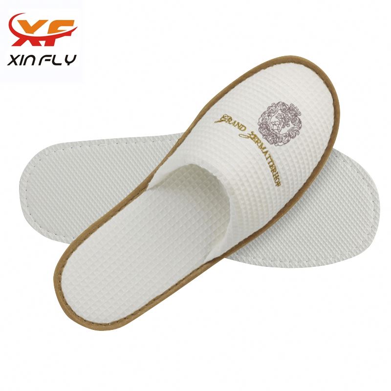 100% cotton Closed toe hotel use slippers for man