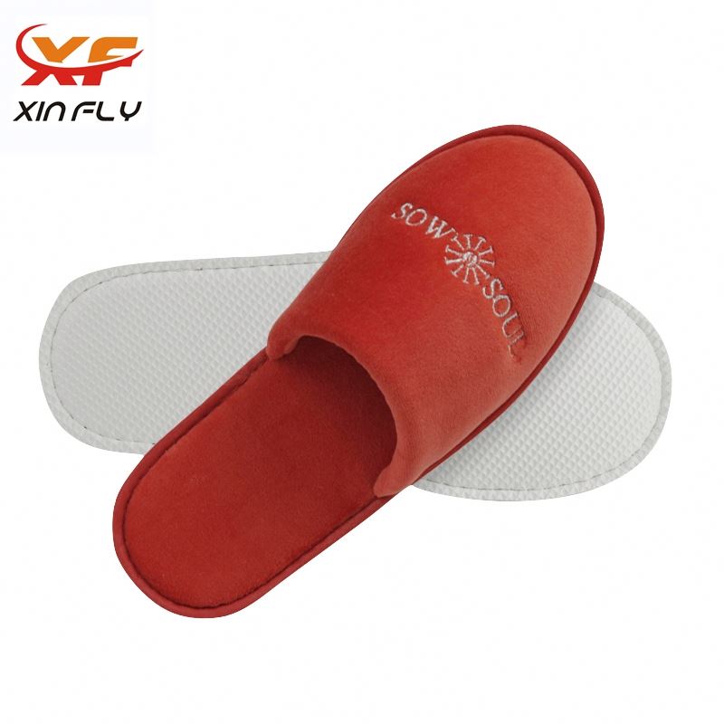 Cheap Closed toe custom hotel slippers for man