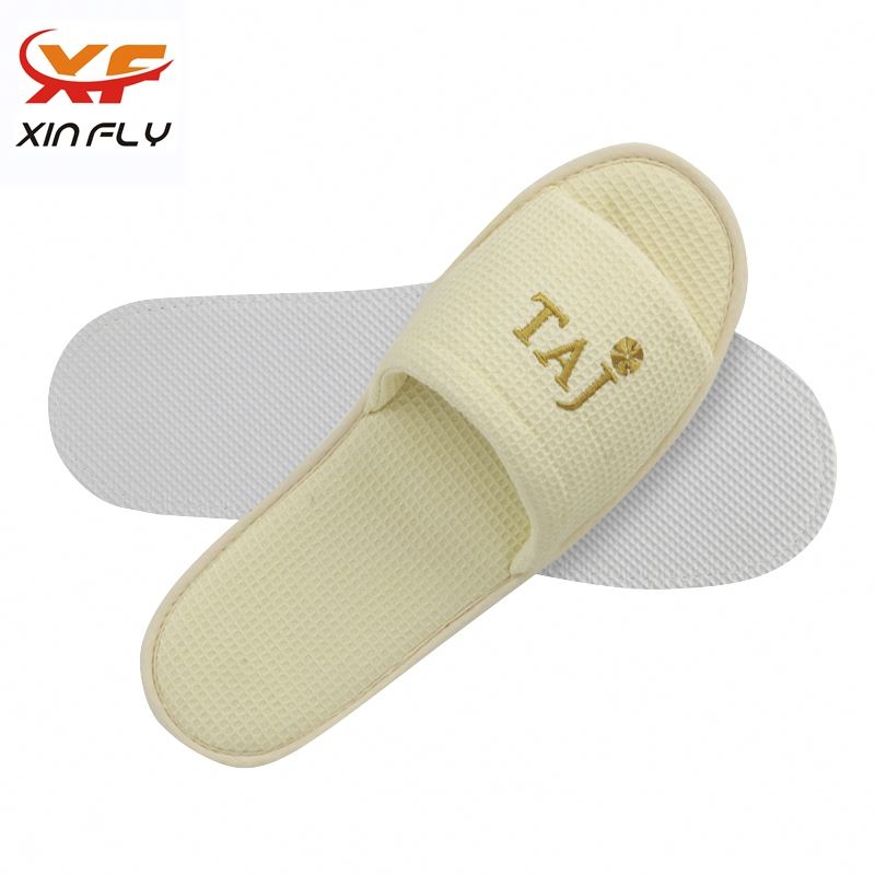 100% cotton Closed toe spa hotel slippers 2018 with Label